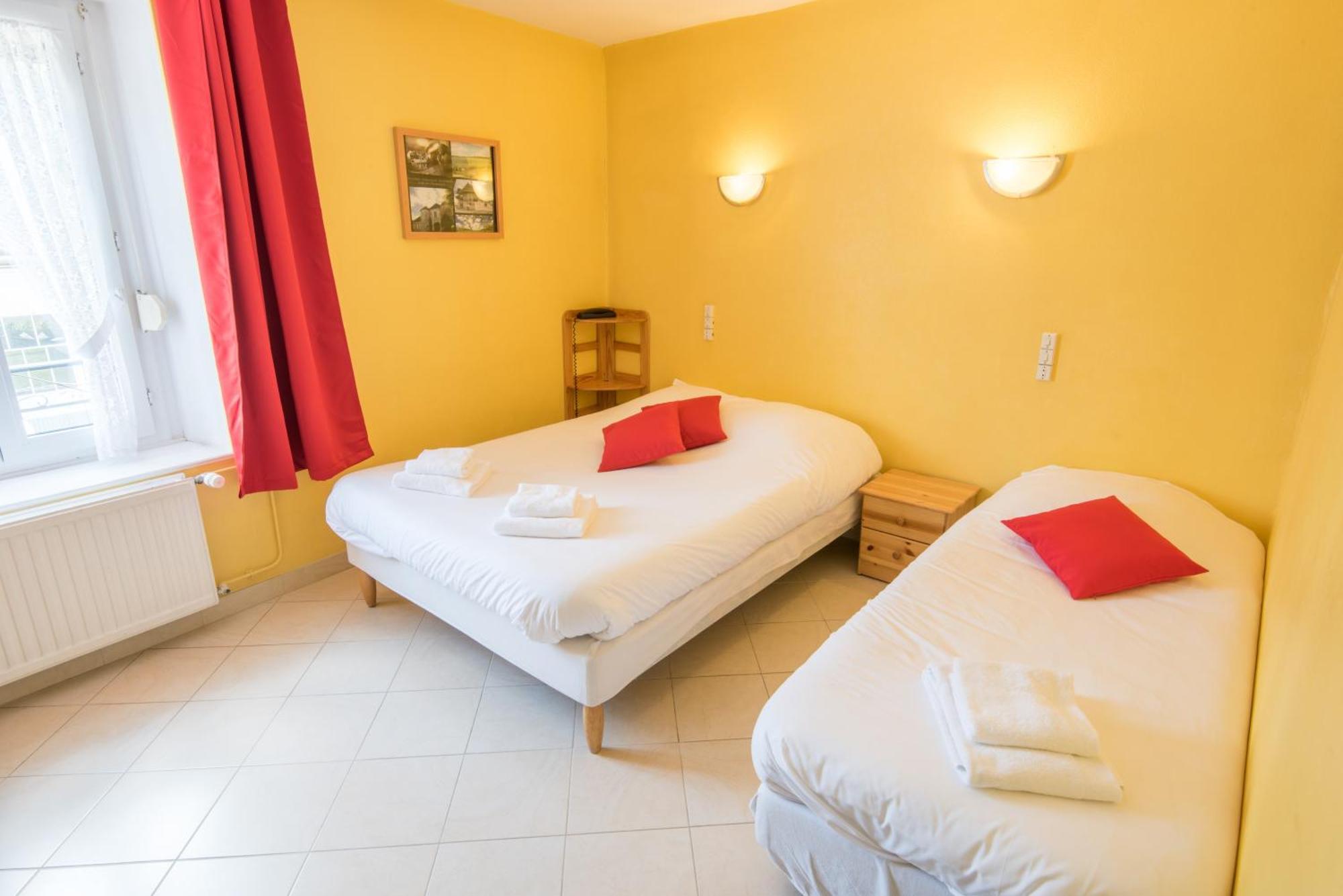 Logis Auberge De La Plaine La Rothière Екстериор снимка
